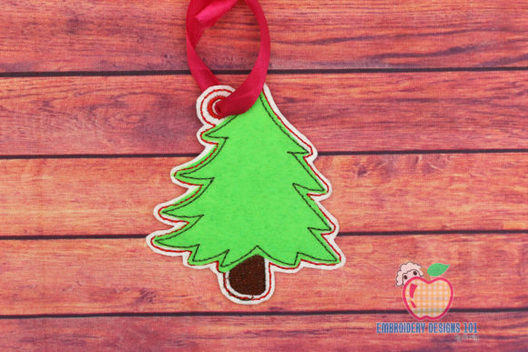 A Designer's Review of the Retro Christmas Tree Ornament